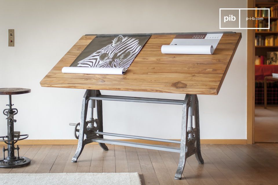 Wunderschöner Architekturtisch aus edlem Holz.