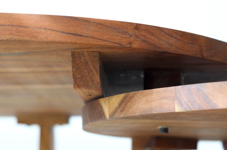 Die praktische Konstruktion ermöglicht die Positionierung der Tische.