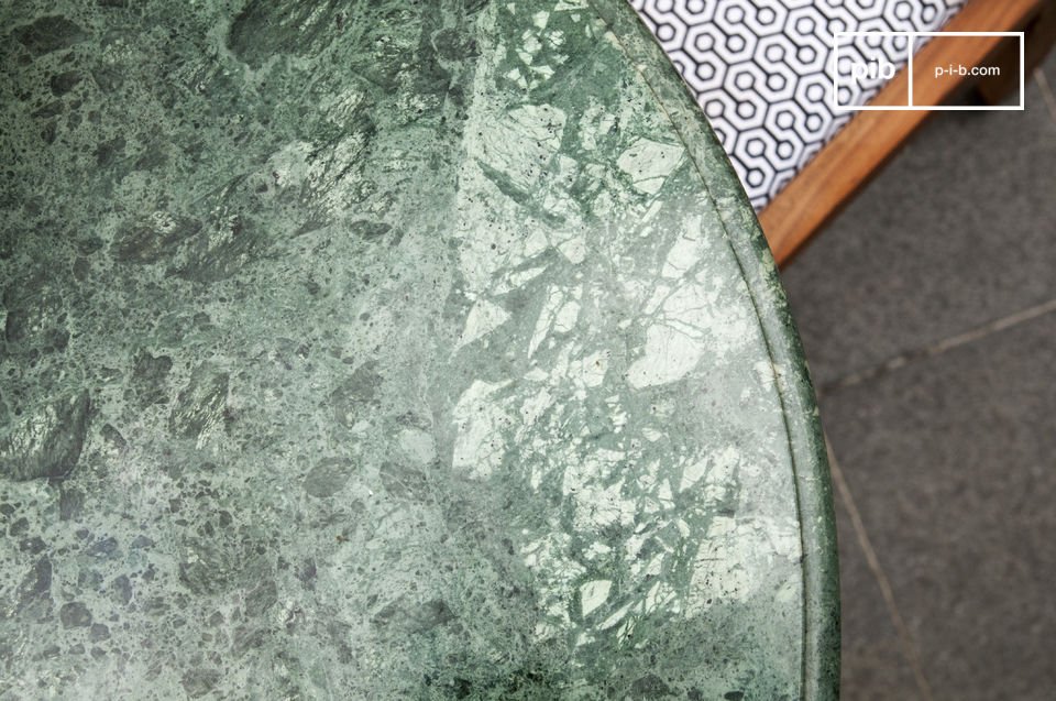 Tisch im skandinavischen Stil ideal für Ihr Esszimmer