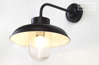Schwarze Metall-Wandleuchte für den Außenbereich Powell