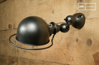 Gehämmerte Jieldé-Wandlampe Loft