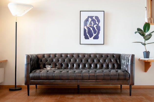 Großes Chesterfield-Sofa aus Leder Lopigna
