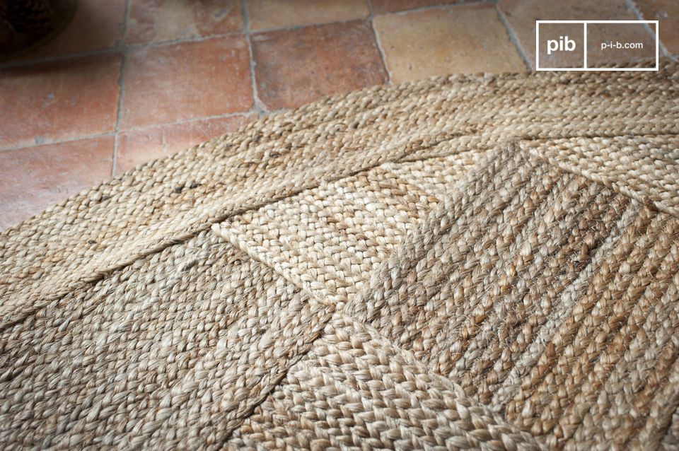In einem sehr natürlichen Stil ist der Williams Teppich aus geflochtener Jute gefertigt