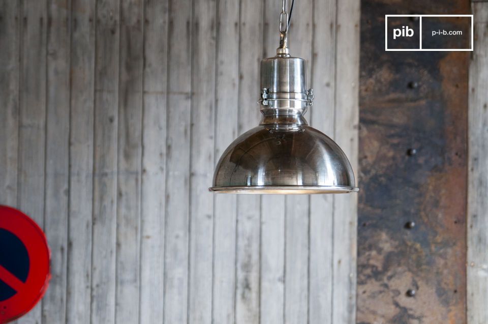 Refined Industrial, Lampen im Industriestil