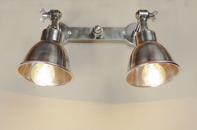 Doppelte silberne Metall-Wandleuchte Bistrot