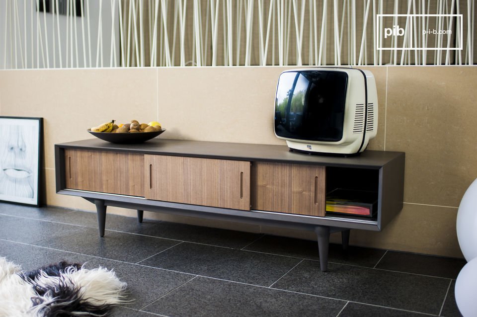 TV Möbel aus Holz im Stil der 60er